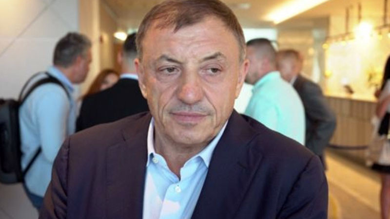 ФБР отключи телефона на Алексей Петров, следствието очаква данните