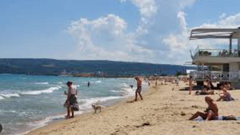 РЗИ: Морската вода край Варна е с отлично качество преди активния летен сезон