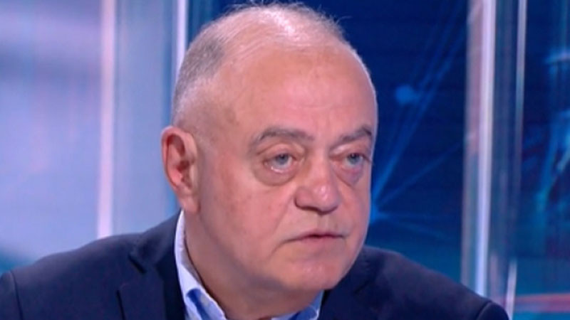 Ат. Атанасов нарече ПБ красноармейска власт, зове за отпор