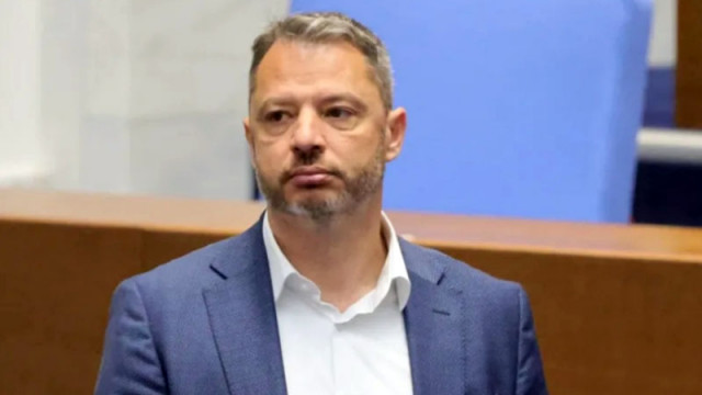 Народното събрание прие прекратяване на правомощията на Делен Добрев от