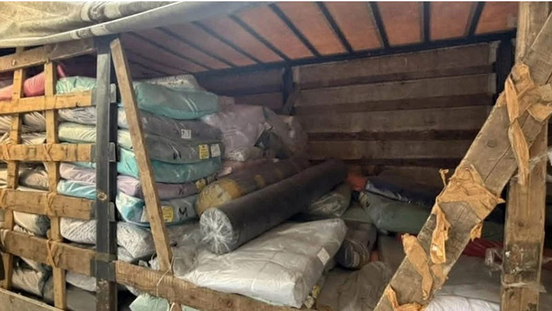 Митничари от Варна намериха контрабандни обекла, хавлии, завивки и над 4500 м плат от Турция