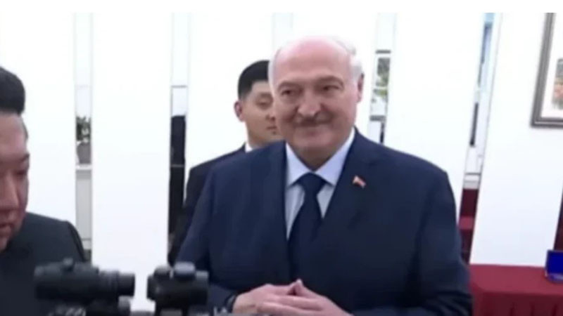 Лукашенко спря ретранслаторите на границата с Украйна