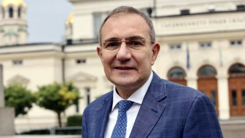 Гуцанов: Трябва да има добра комуникация между БСП, Радев и ПП за обща кандидатура за президент