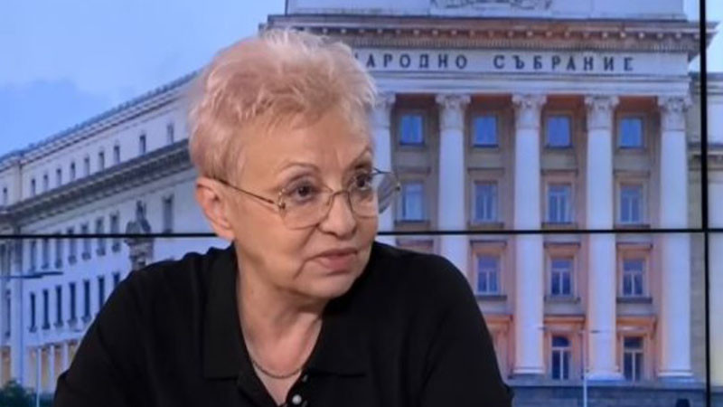 Диана Дамянова: Властта пуска пробни тези, а след 24 часа премиерът ги опровергава