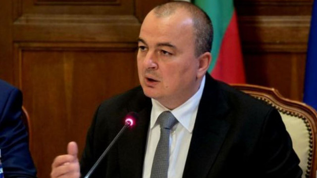 Издадена е заповед днес с която се забранява косенето на