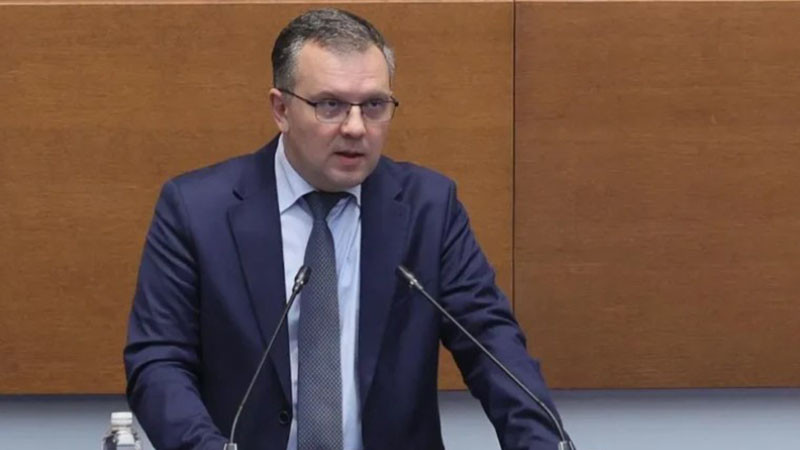 Найденов поиска Емилия Русинова да бъде отсранена от длъжност