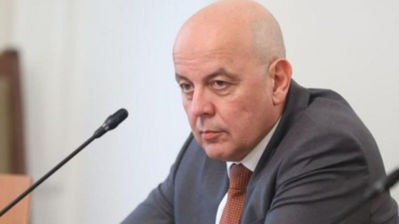 Разузнаването ще вербува студенти, за да преодолее липсата на кадри