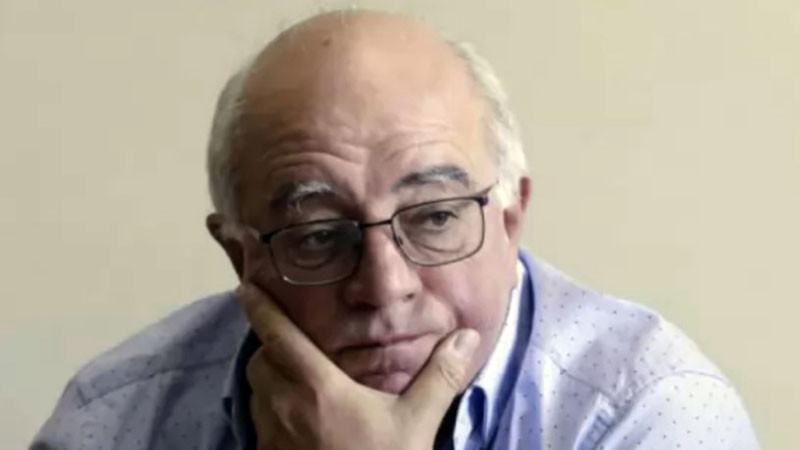 Социологът Кънчо Стойчев: Трябва да се съкратят между 25 000 - 30 000 души в администрацията