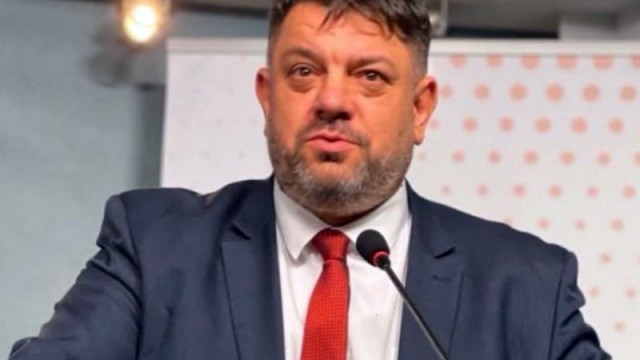 Бившият лидер на БСП и доскорошен вицепремиер Атанас Зафиров е