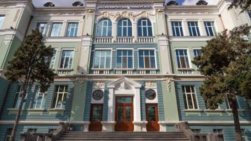 Студенти от ИУ – Варна недоволстват от връщането на присъствените изпити при дистанционното обучение