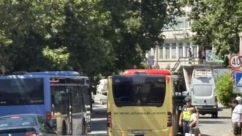 Автобус блъсна и уби жена във Велико Търново