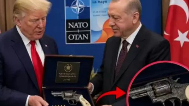 Турският президент Реджеп Тайип Ердоган подари на германския канцлер Фридрих