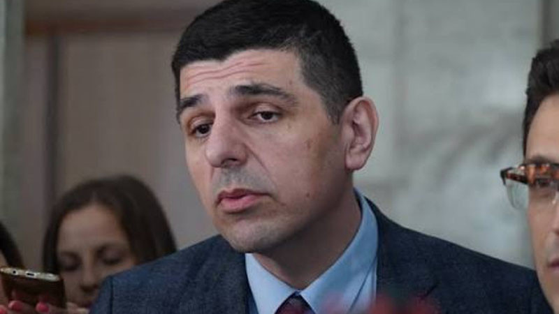 ДБ критикуват Радев, че е в Париж, но не за "коалицията на желаещите" зад Украйна