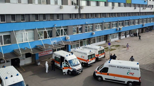 Млад шофьор блъсна 7 годишно момиченце пред блок в бургаския комплекс
