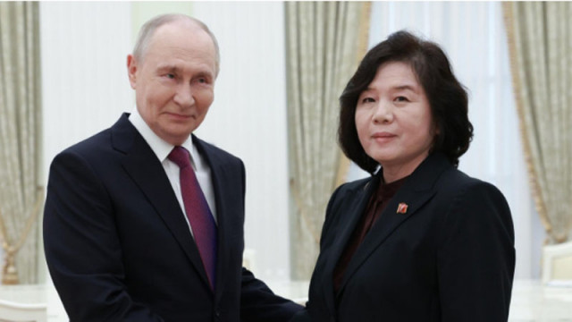 Руският президент Владимир Путин прие в Кремъл външния министър на