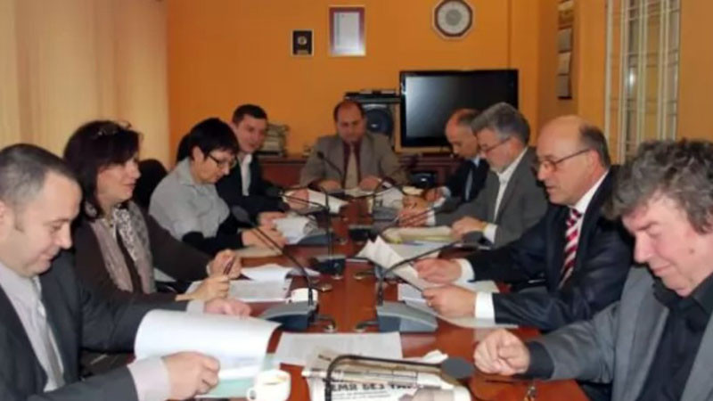 Одобриха закриването на комисията по досиетата и преминаването ѝ към Държавна агенция "Архиви"