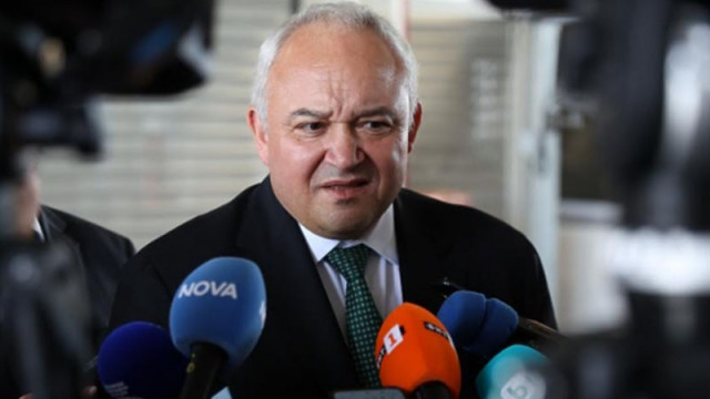 Имам имоти за разлика от някои хора Аз съм адвокат