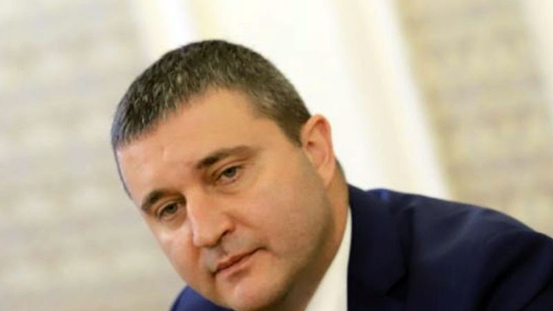 Горанов: Йотова, ако не иска да споделя отговорността за тази „фискална вакханалия“, да наложи вето