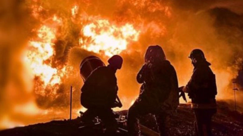 13 загинали при руски удари в Украйна, Полша вдигна изтребители под тревога