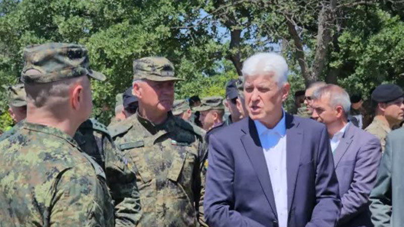 България тегли над 3,2 млрд. евро заем от ЕС за модернизация на армията