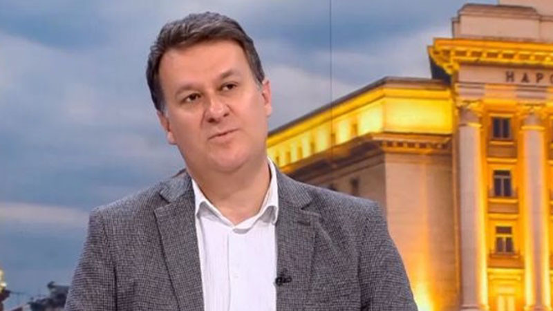 Доц. Любенов: Опозицията изглежда, че не проявява интерес към президентските избори, освен на думи