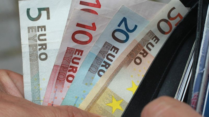 Натрупаният дефицит за юли достига 2,2 млрд. евро - 1,8% от БВП