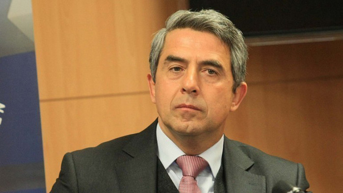 Плевнелиев: Радев постоянно повтаря – първо оставки, пък после ще видим какво ще правим