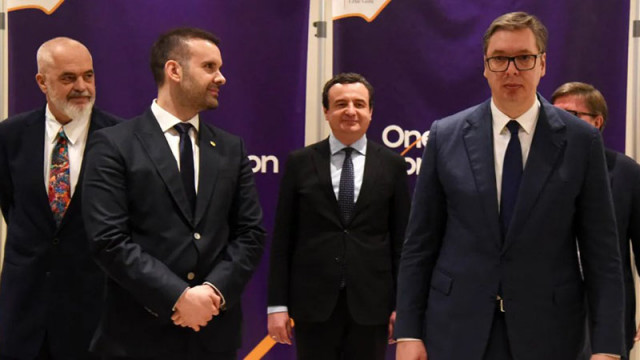 Спаич обвини Вучич, че играе ролята на PR на Русия