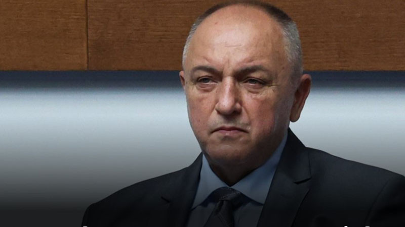 Напусна ни Антон Станков