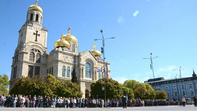 Временно ограничават движението в центъра на Варна на 15 август