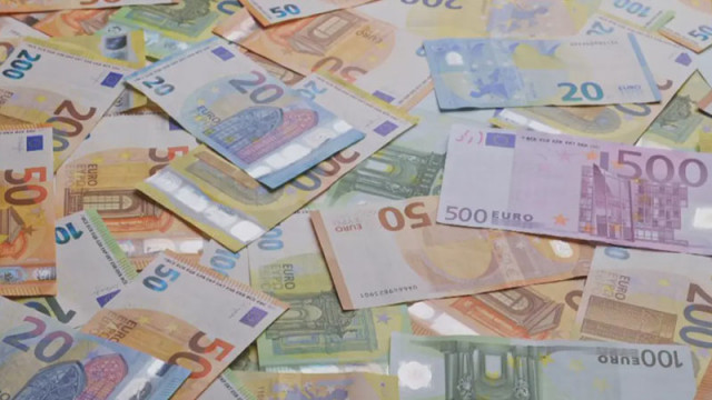 Гърция планира да изплати предсрочно външен дълг от 13 млрд. евро през тази година