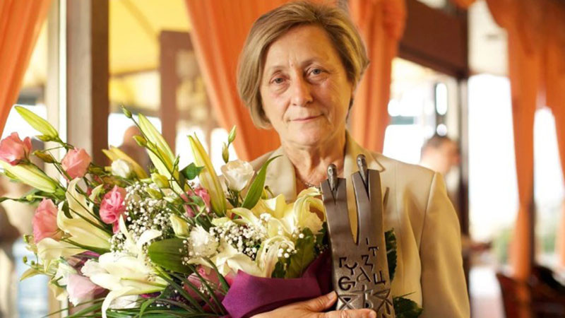 Правителството предлага Нешка Робева за орден „Стара планина“