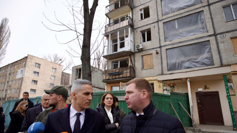 Зеленски наградил Надежда Нейнски с орден