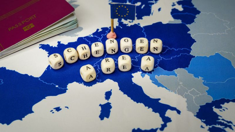 Италия удължи спирането на Шенгенското споразумение с Испания