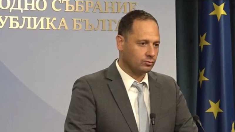 Витанов: Ударихме порочната мафия с боклука и зануляваме екотаксите за колите