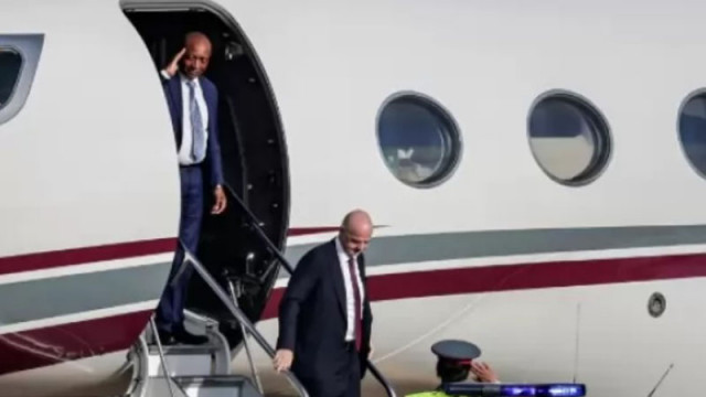 Срещи с президенти, частен самолет и "ескорт като на папата" - животът на Джани Инфантино