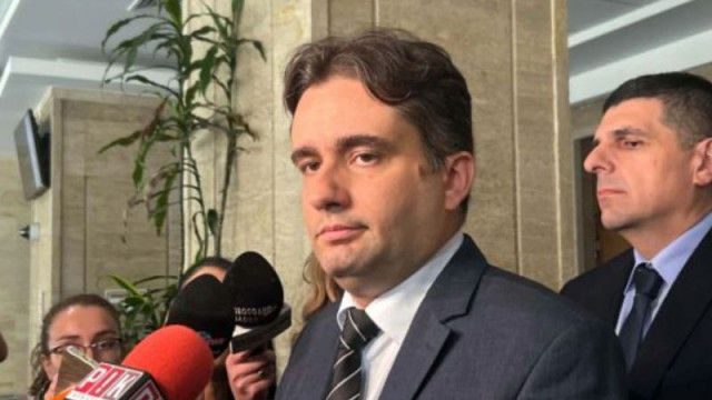 Божанов: Без гласовете на ГЕРБ и на избиратели, извън нашите, Гюров и Кандев няма как да спечелят