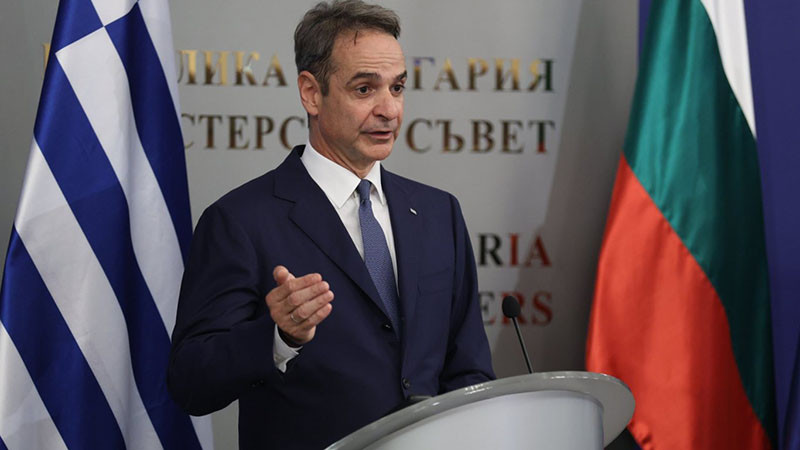 Минимална заплата от €1000 и още 29 мерки: Новия план за по-високи доходи на гърците
