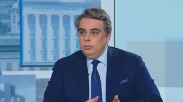 Асен Василев: Орязахме правомощията на президента да не е Луи XIV. Радев ни излъга през 2021-а