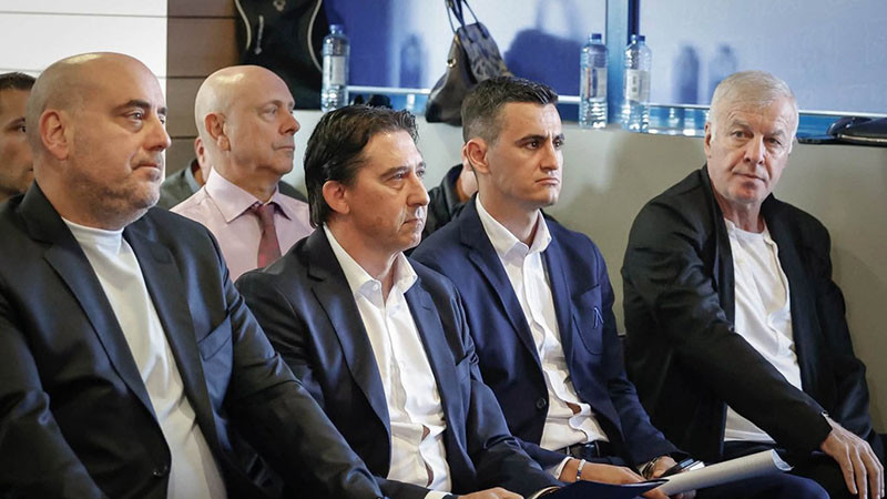 "Левски" смени управленската структура, четирима чужденци взеха властта