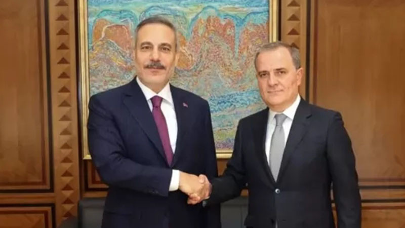 България влиза в планове за нов енергиен маршрут през Азербайджан и Турция