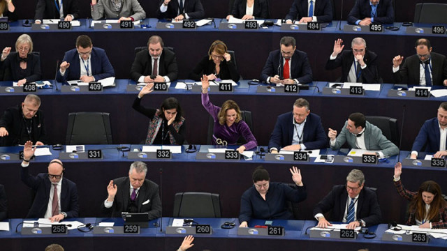 ЕС разширява въглеродната такса до машини, авточасти и електроуреди