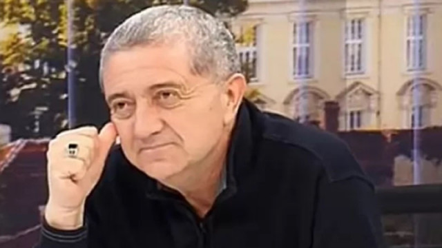 Николай Милчев, поет и учител: Ние ви лъгахме с училището, но животът няма да ви излъже