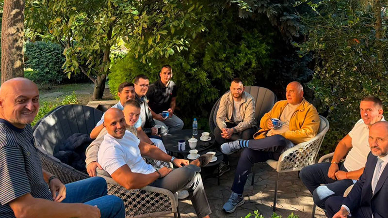 След среща с Борисов младежи от ГЕРБ-Враца уверяват, че организацията им е стабилна