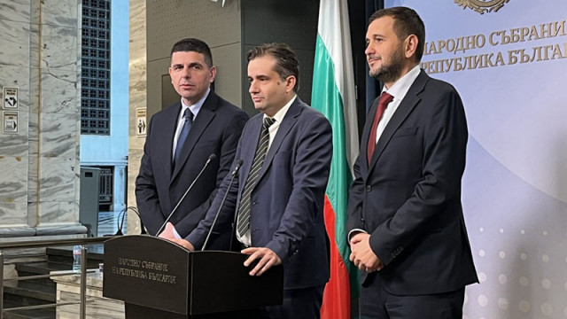 Одобрявал ли е Калушев списъци с учредители на "Да, България"? Партията: Не познаваме този човек