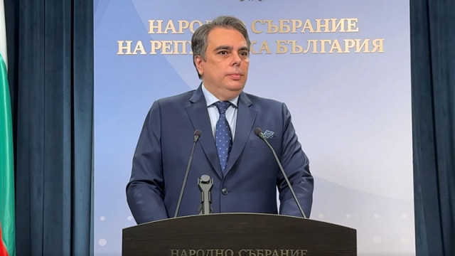 Асен Василев: Внасяме законопроект, с който помилванията да се публикуват в Държавен вестник