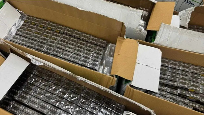 400 000 къса контрабандни цигари задържаха на „Капитан Андреево“