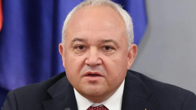 Демерджиев сезира НАП за разходи за полети на Пеевски за над 5 млн. евро