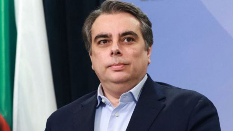 Асен Василев: Отмяната на формулата за минималната работна заплата създава риск от по-ниски доходи