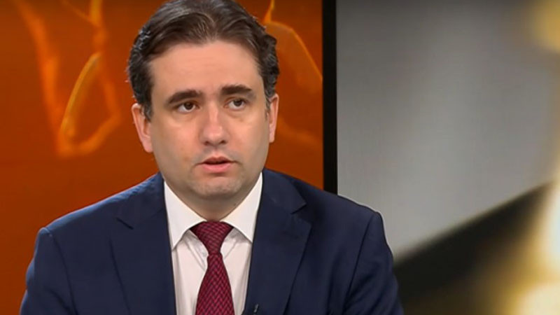 Божанов: Властта не дава достатъчно отговори за убийството на Филипов